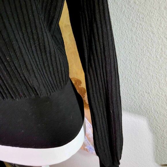 Lightly Used: Hillary Mc Millan black knit stretch Dize M. - Picture 7 of 10